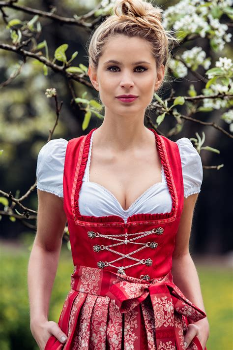 Dirndl Porn Videos